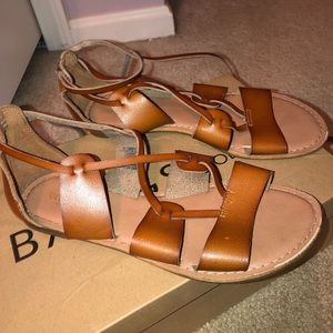 Old Navy brown leather gladiator sandals